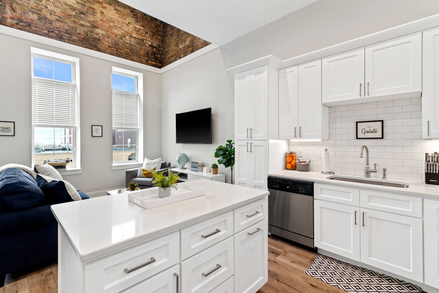 The Graduate Apt Downtown