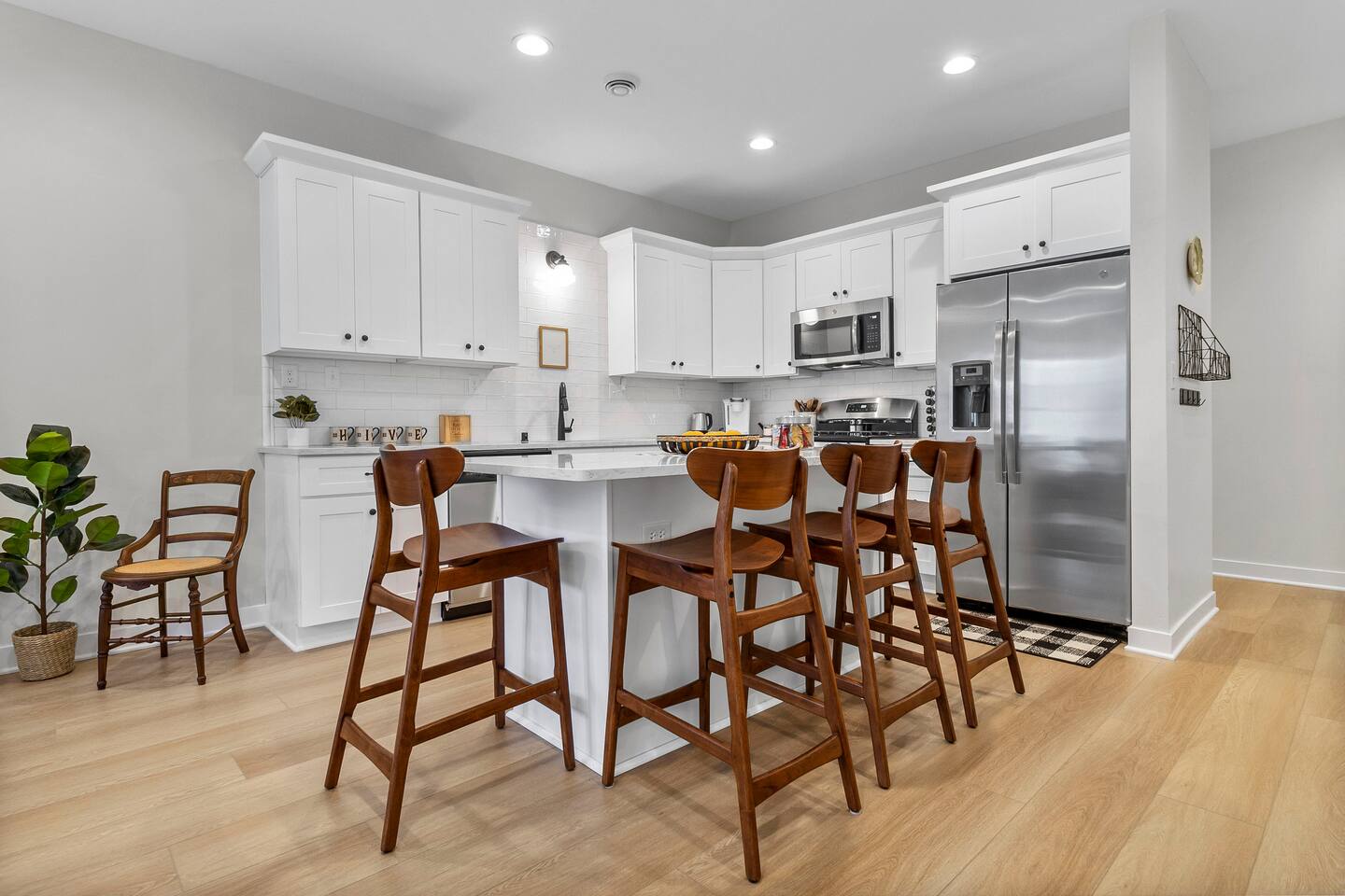 The Hive 2BR Apt | Downtown w/Parking Spot