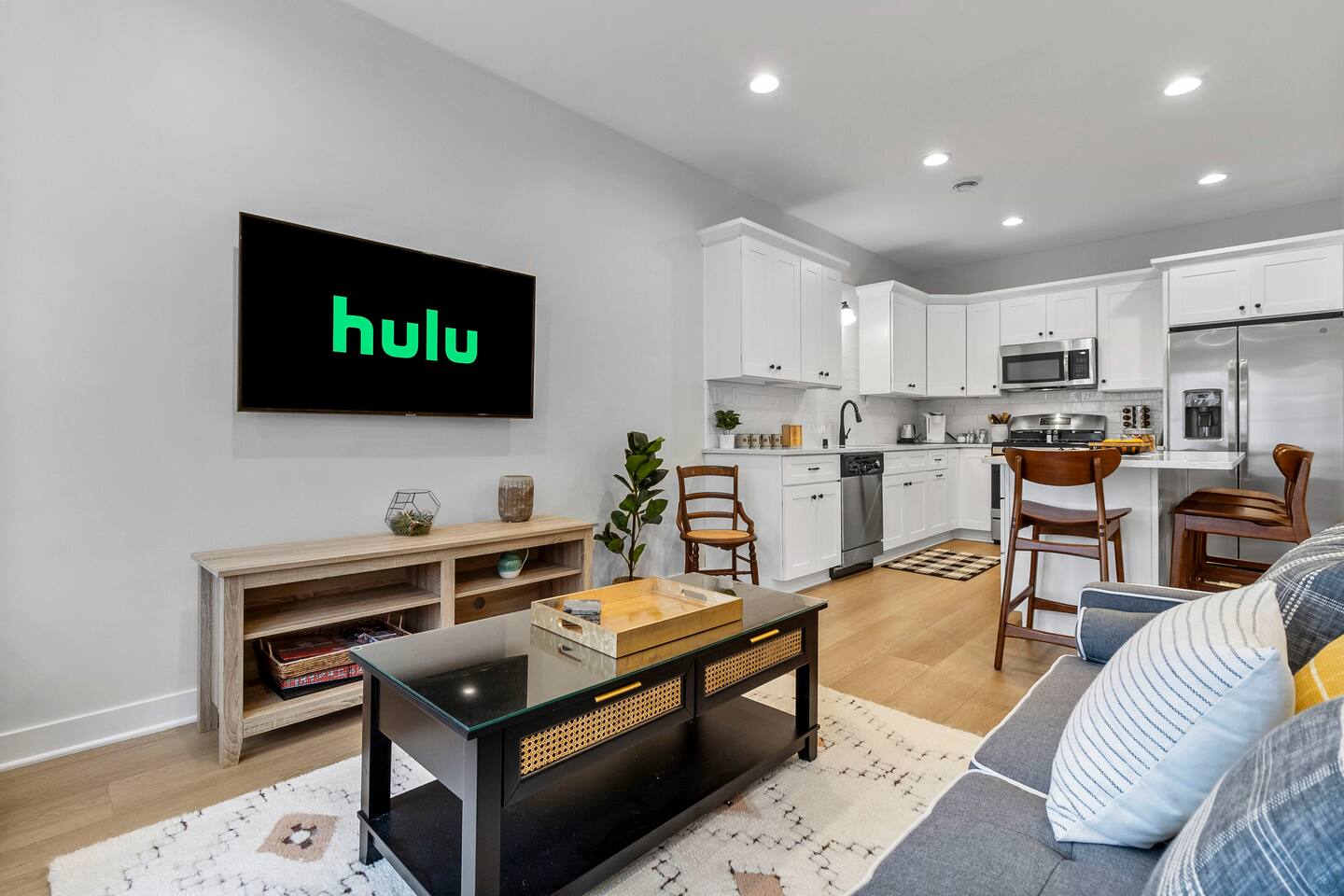 The Hive 2BR Apt | Downtown w/Parking Spot