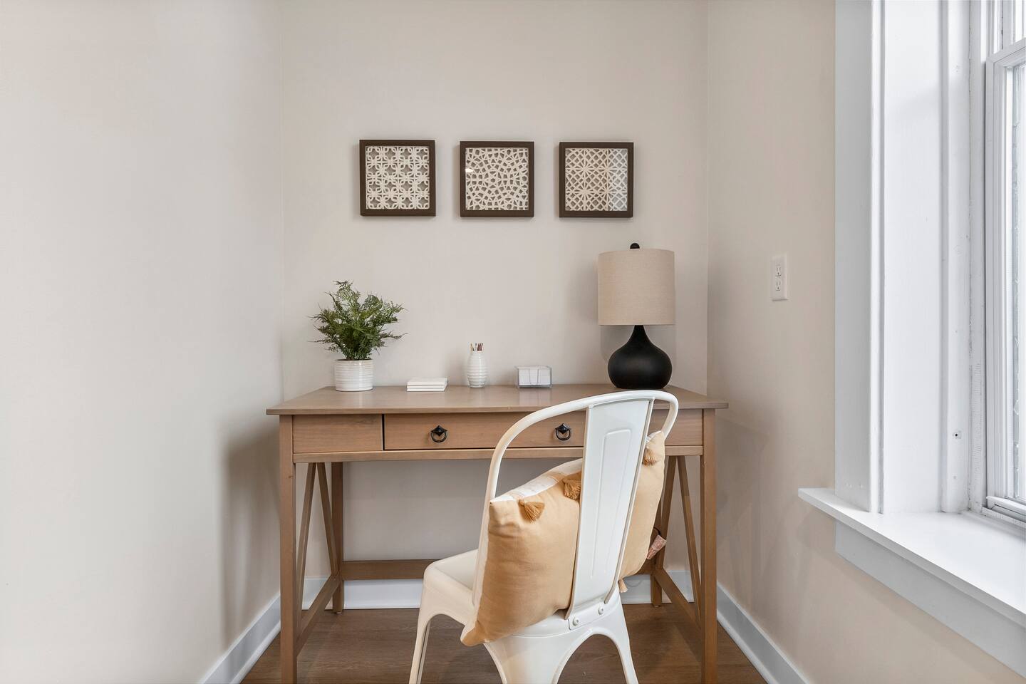 The Hive 2BR Apt | Downtown w/Parking Spot