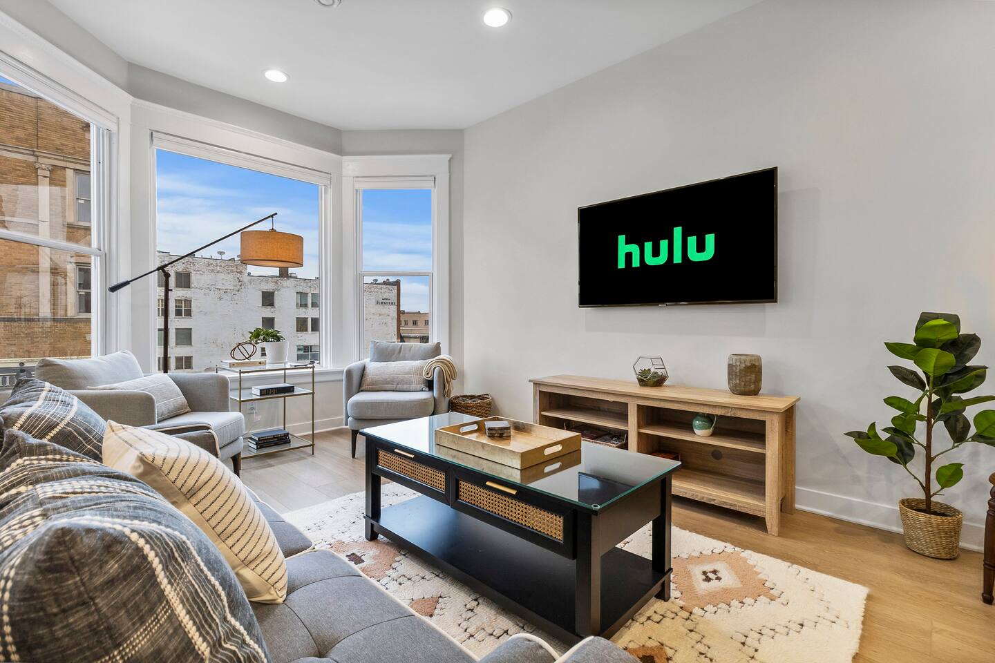 The Hive 2BR Apt | Downtown w/Parking Spot