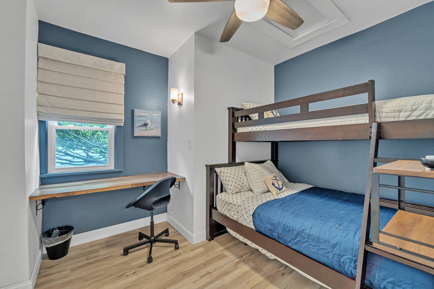 4 BDRM Beach House - two blocks from North beach