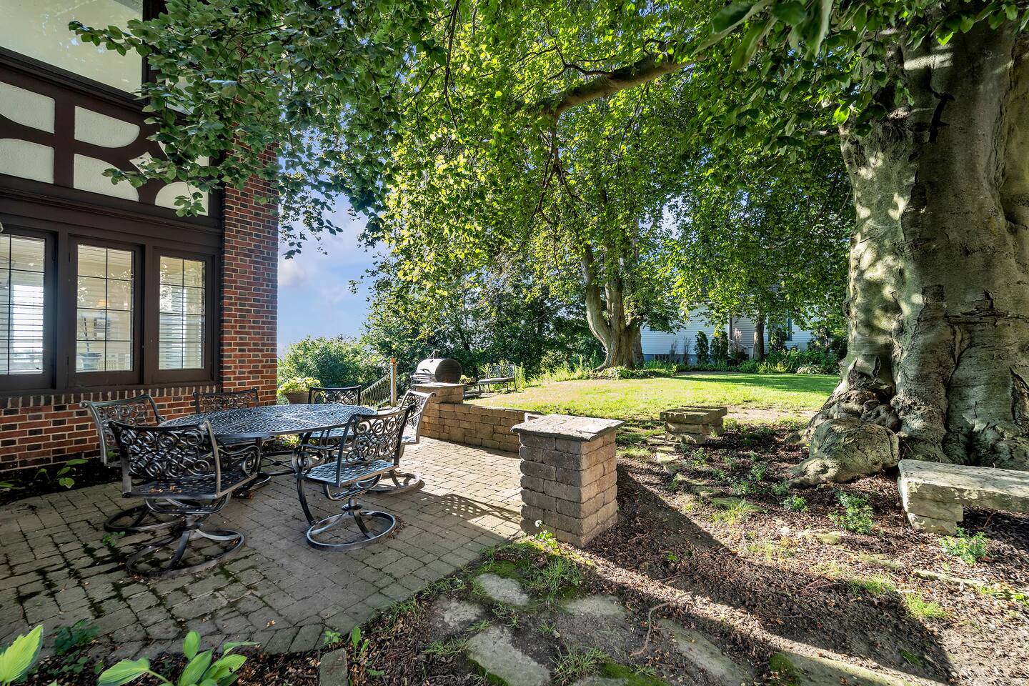 Racine Anchor House - Sleeps 25