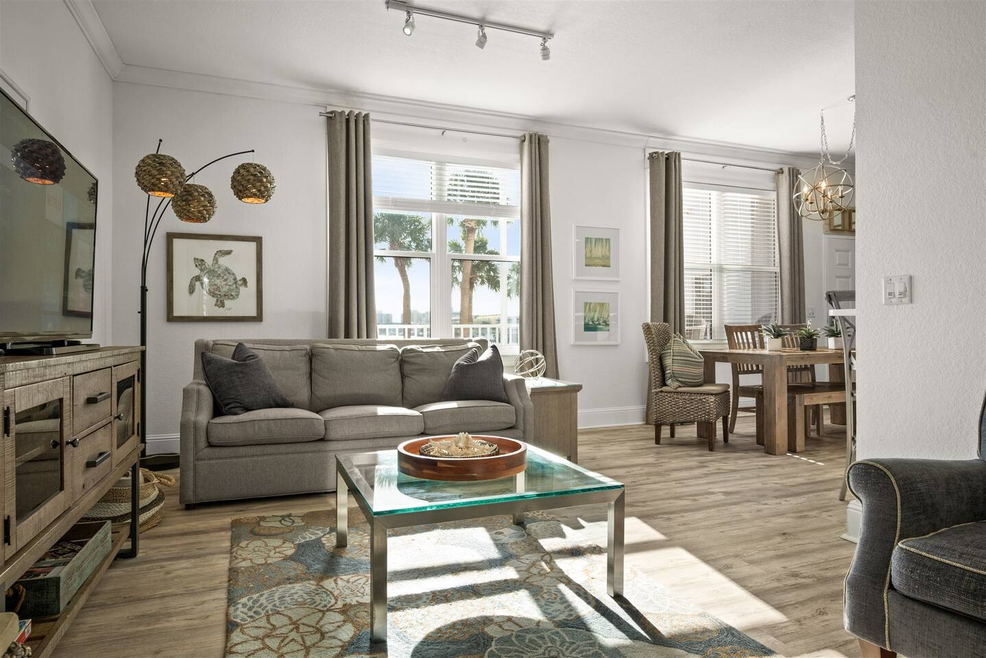 Dock of the Bay, #204 Waterfront • 2 King Suites • Walk to Beach • Pool