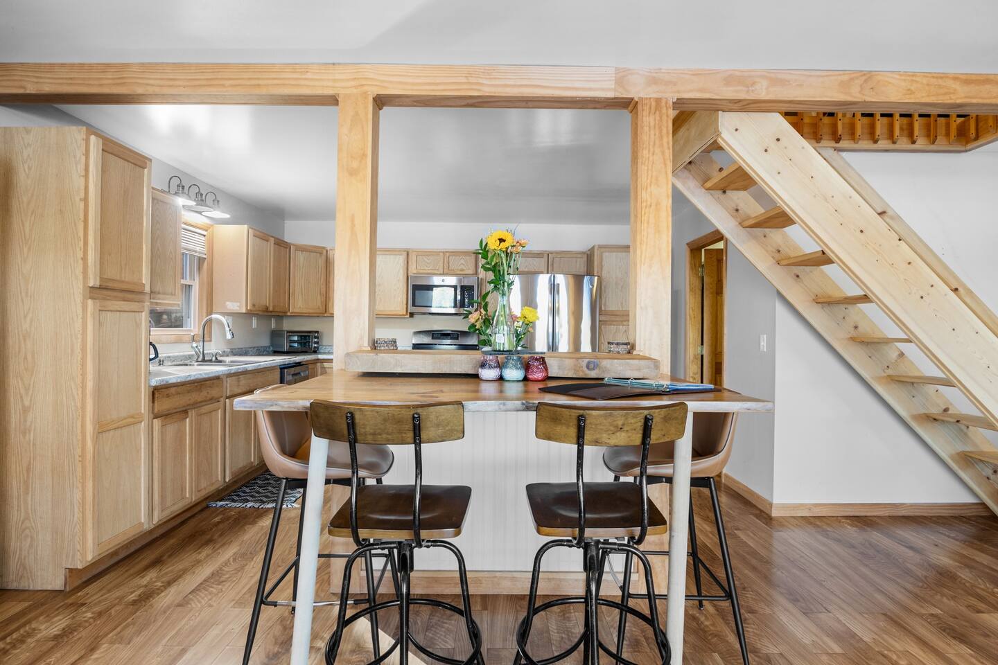 Lakefront 2BR Home W Kayaks & Firepit
