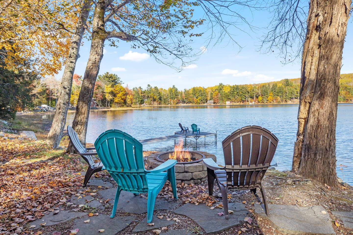 Lakefront 2BR Home W Kayaks & Firepit