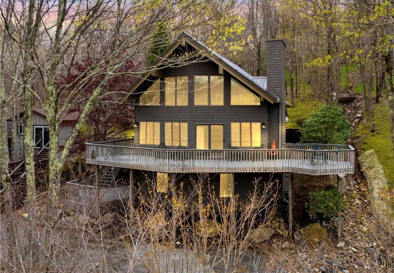 Buc’s Den: Mountain Views and in town! — Beech Mountain — vacation rental