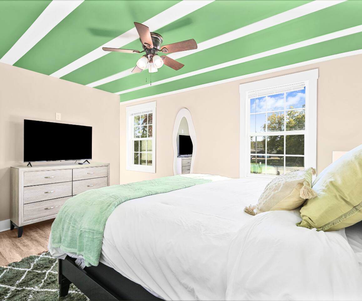 3BR Family Home! GAMES! Playground!