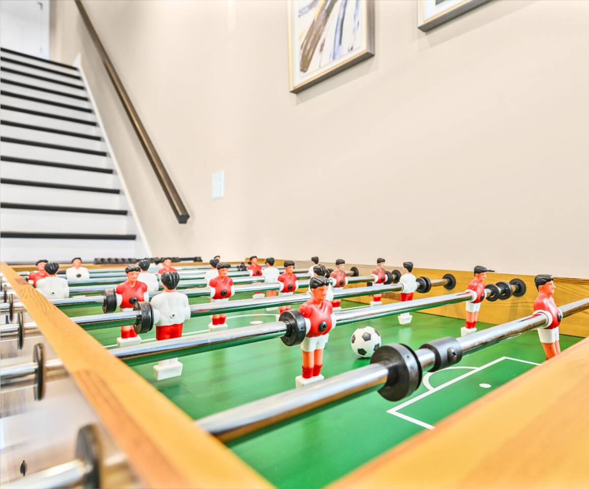 3BR Family Home! GAMES! Playground!