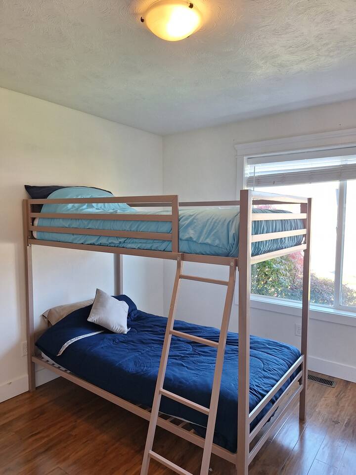 Cozy Family Getaway Near Snake River & Downtown