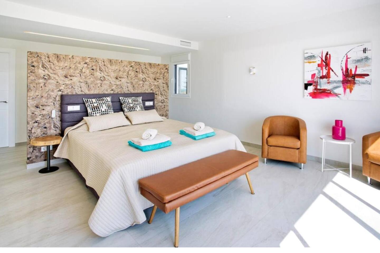 Contemporary Beach-Side Villa
