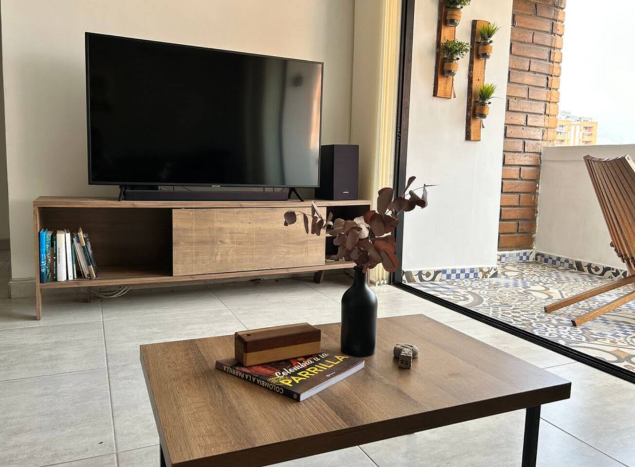 Modern Apartment in Laureles by Sonno Homes