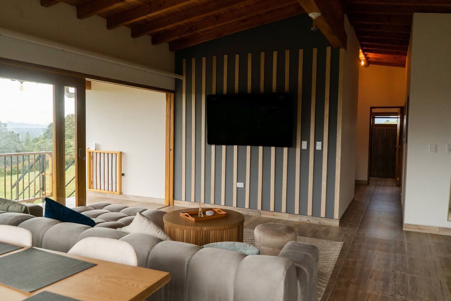 Design-inspired country home!