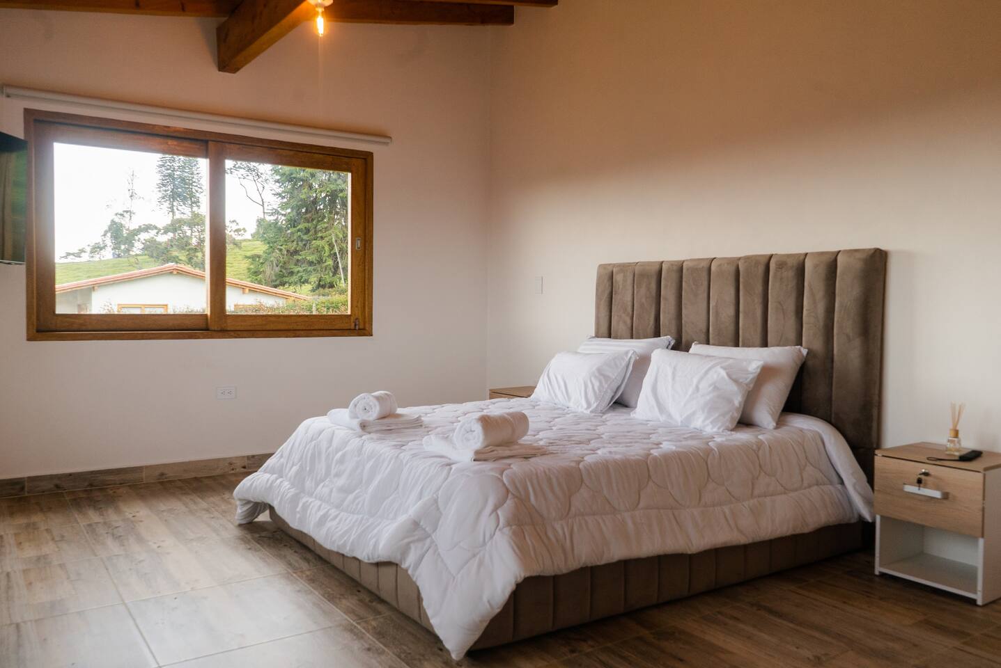 Design-inspired country home!