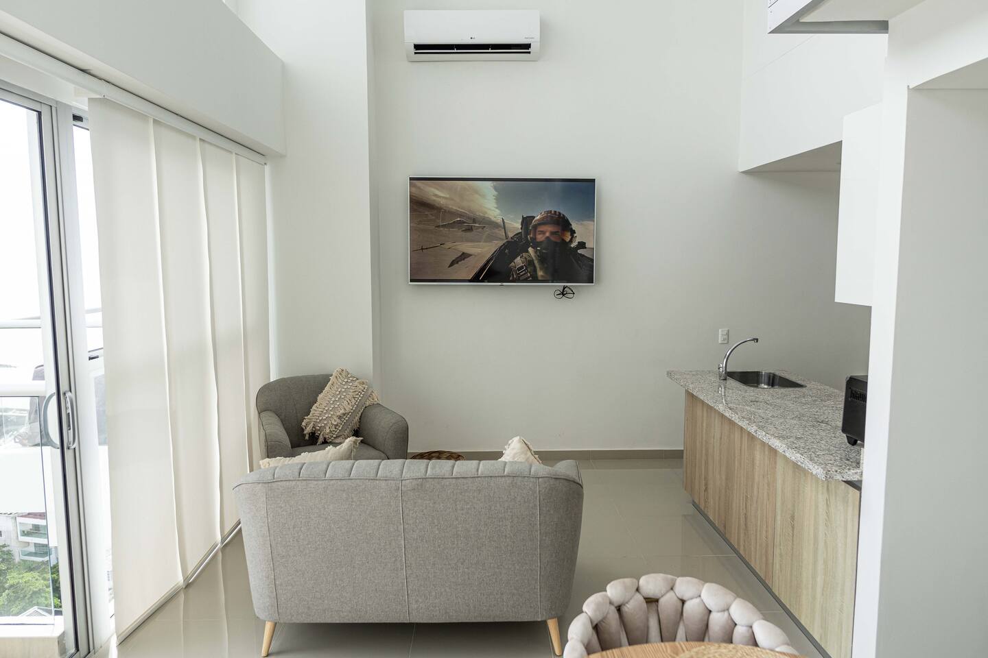 Penthouse 2-floor condo in Marbella! Gym, Pool!