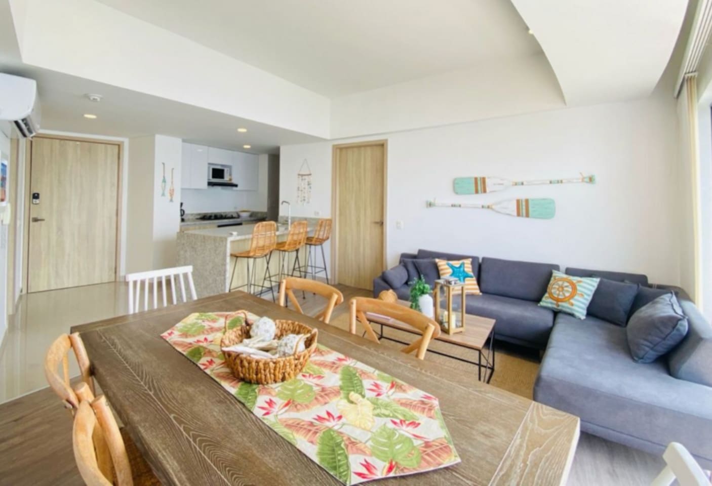 2 BD Penthouse w/ Stunning Views by Sonno Homes