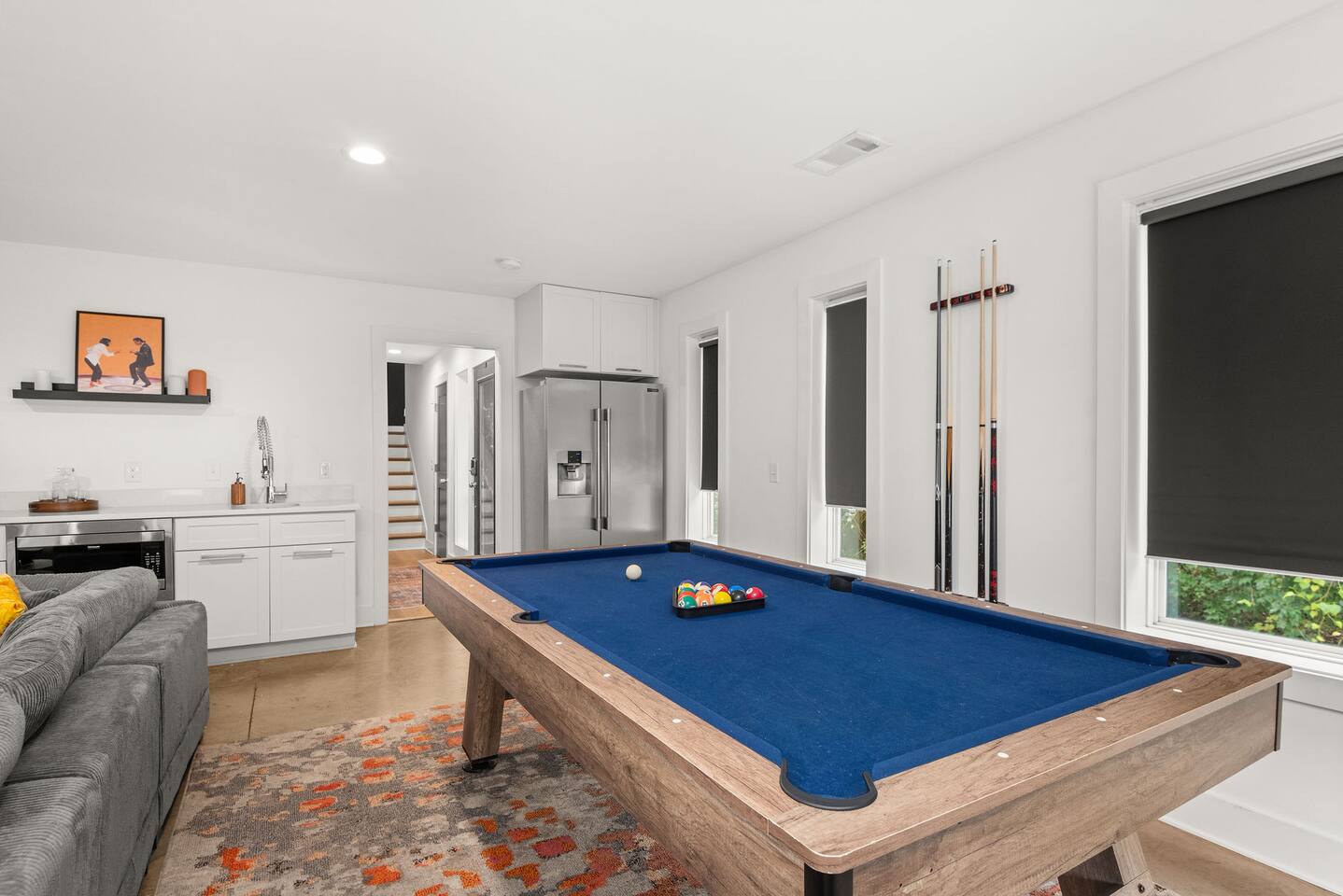 Hot tub, pool table, city view - NO BUNKS