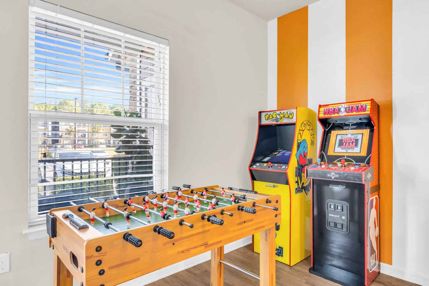 2BR Family Suite with Games & Pool - Apartment