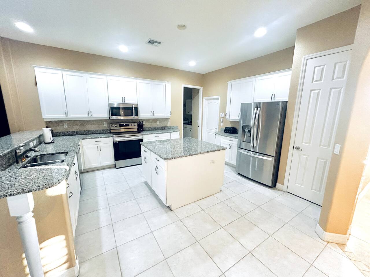 Sunkissed in Cape Coral with Heated Pool/Hot tub