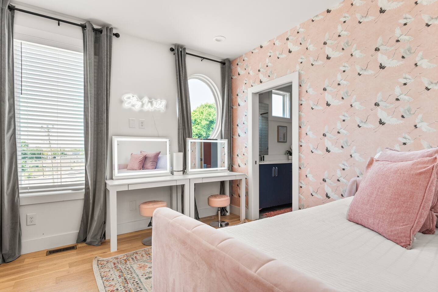 6 min to DT! 3-Level Lux Home! Rooftop! Firepit!