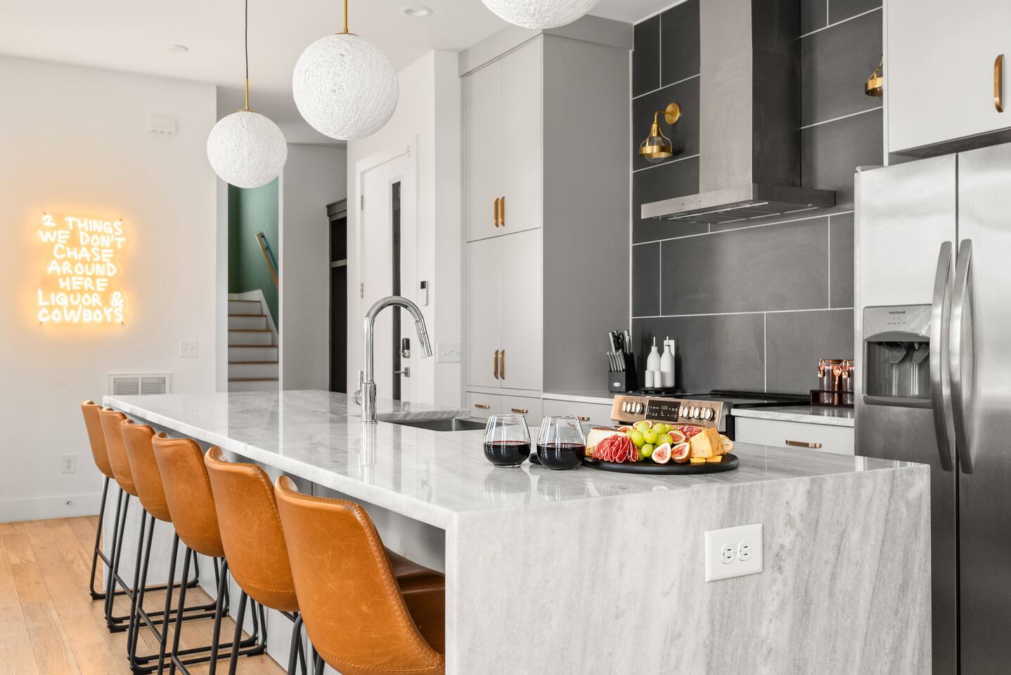 6 min to DT! 3-Level Lux Home! Rooftop! Firepit!