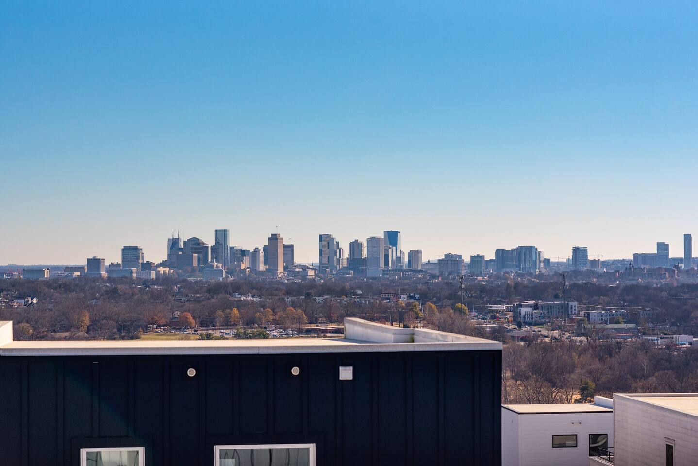Rooftop Hot Tub + Views + 12 Beds + Game Room