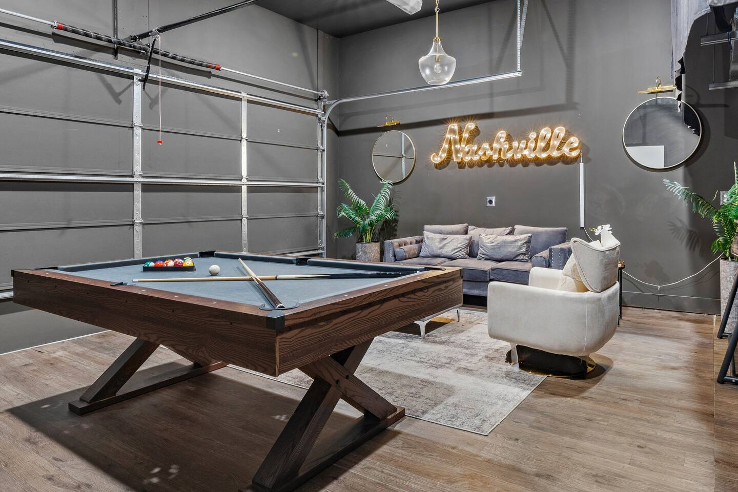 Lux Nashville Home w/ Pool Table & Rooftop FirePit