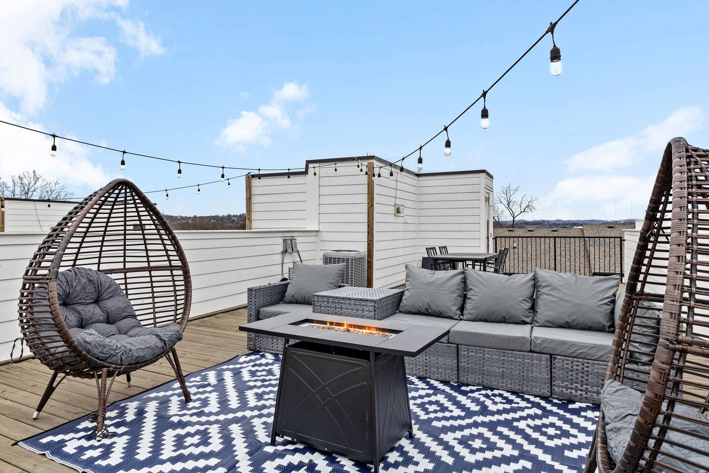 Lux Nashville Home w/ Pool Table & Rooftop FirePit