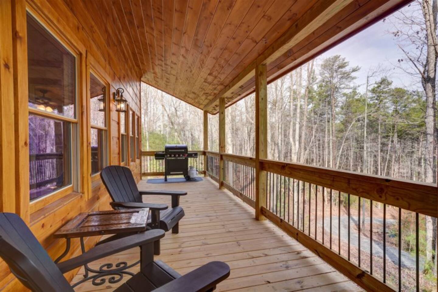 Modern Rustic Cabin • Hot Tub • Near Blue Ridge