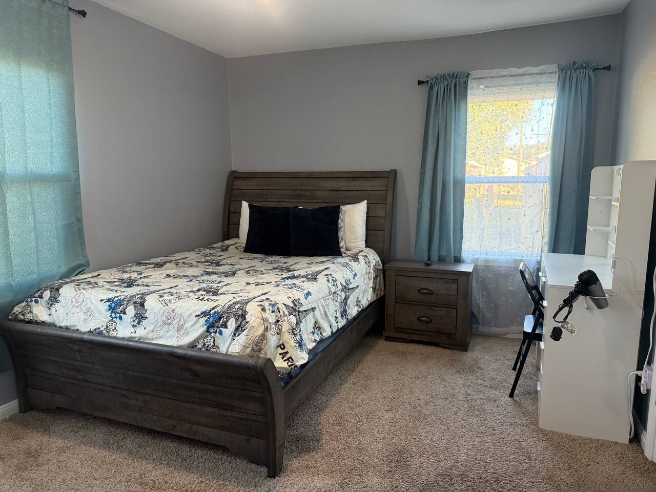 2BR La Marque Getaway - Family Friendly!