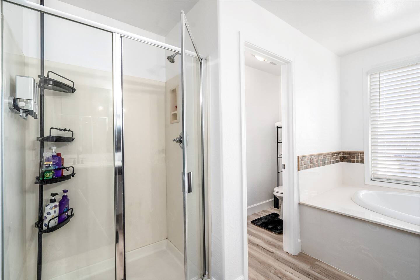 Spacious Surprise Oasis w/ Heated Pool & Game Room