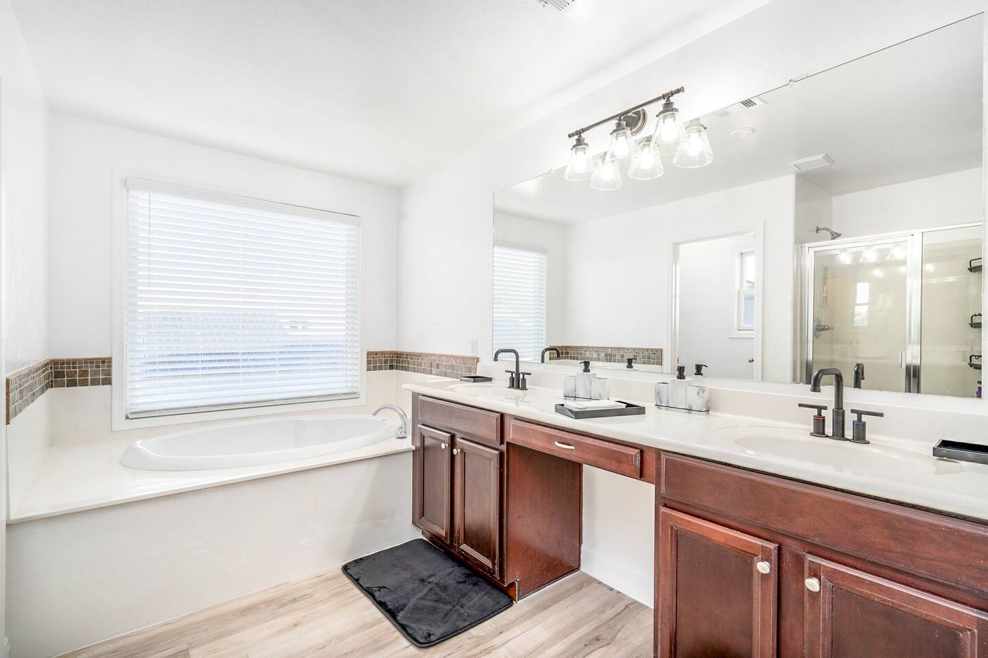 Spacious Surprise Oasis w/ Heated Pool & Game Room