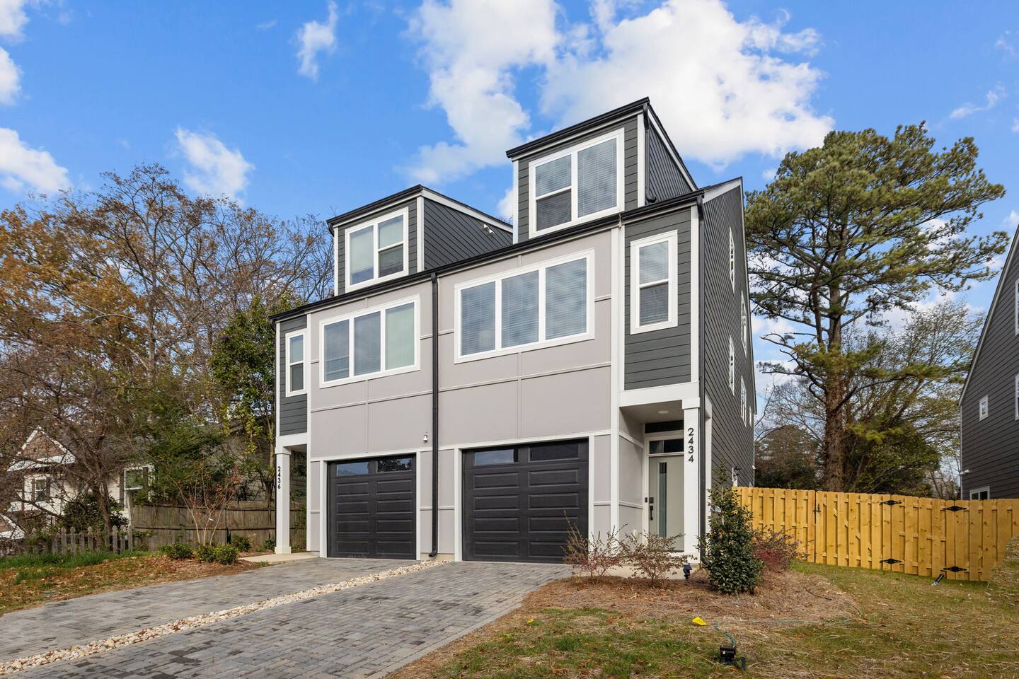 Luxury build - King Bed - Minutes to Uptown
