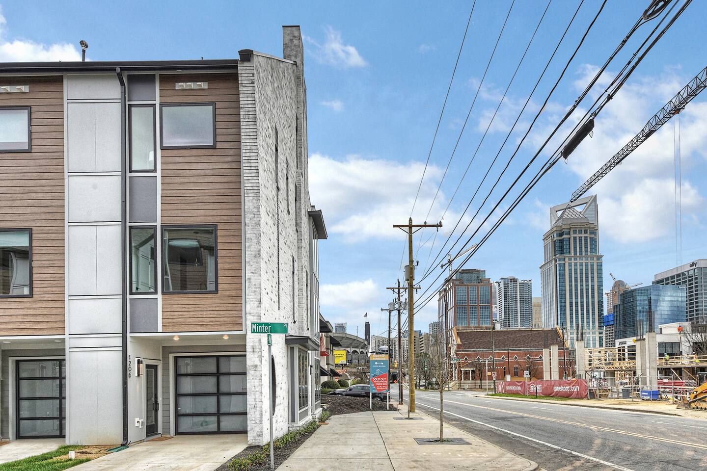 Rooftop Balcony | 10-Min Walk to BofA Stadium