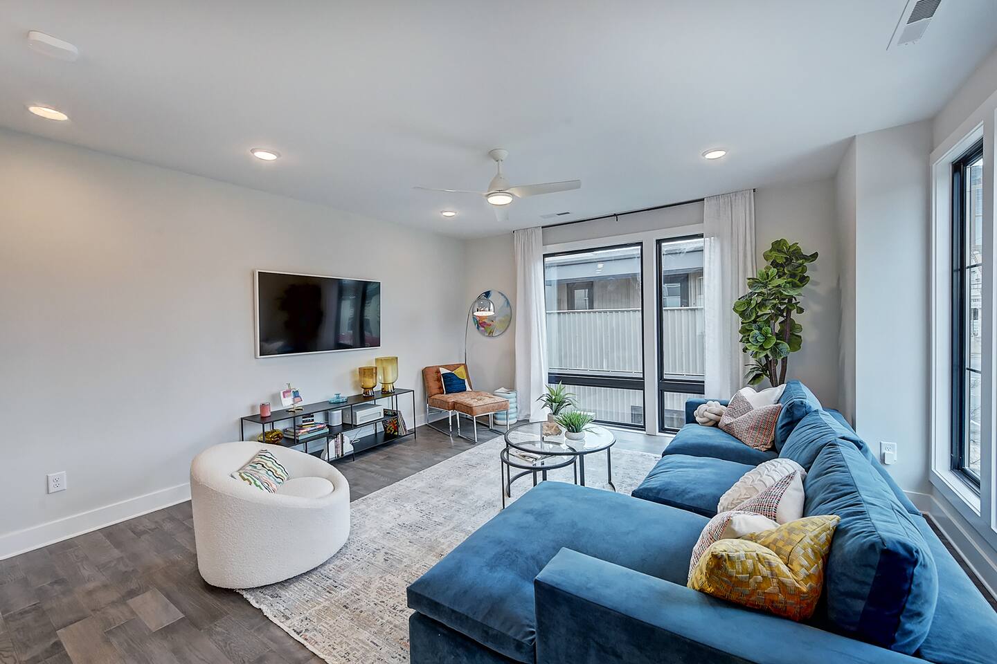 Rooftop Balcony | 10-Min Walk to BofA Stadium