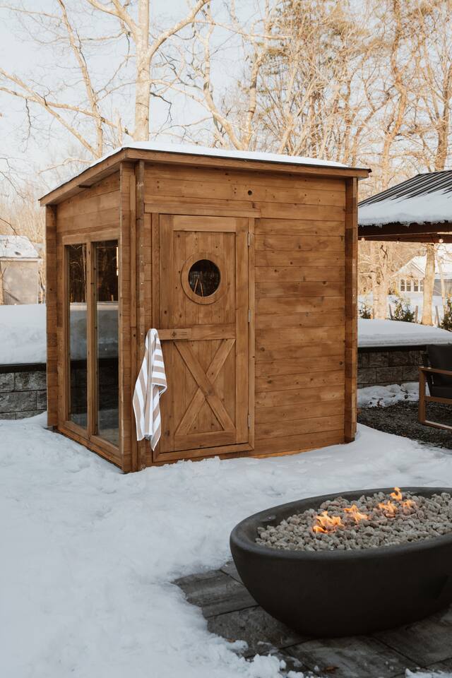 Poconos Escape | Sauna Hot Tub |Theater Rm | Games