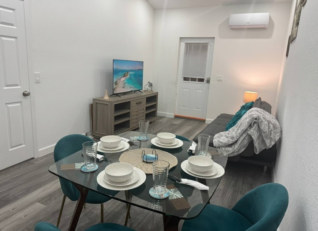 Crystal River Retreat B