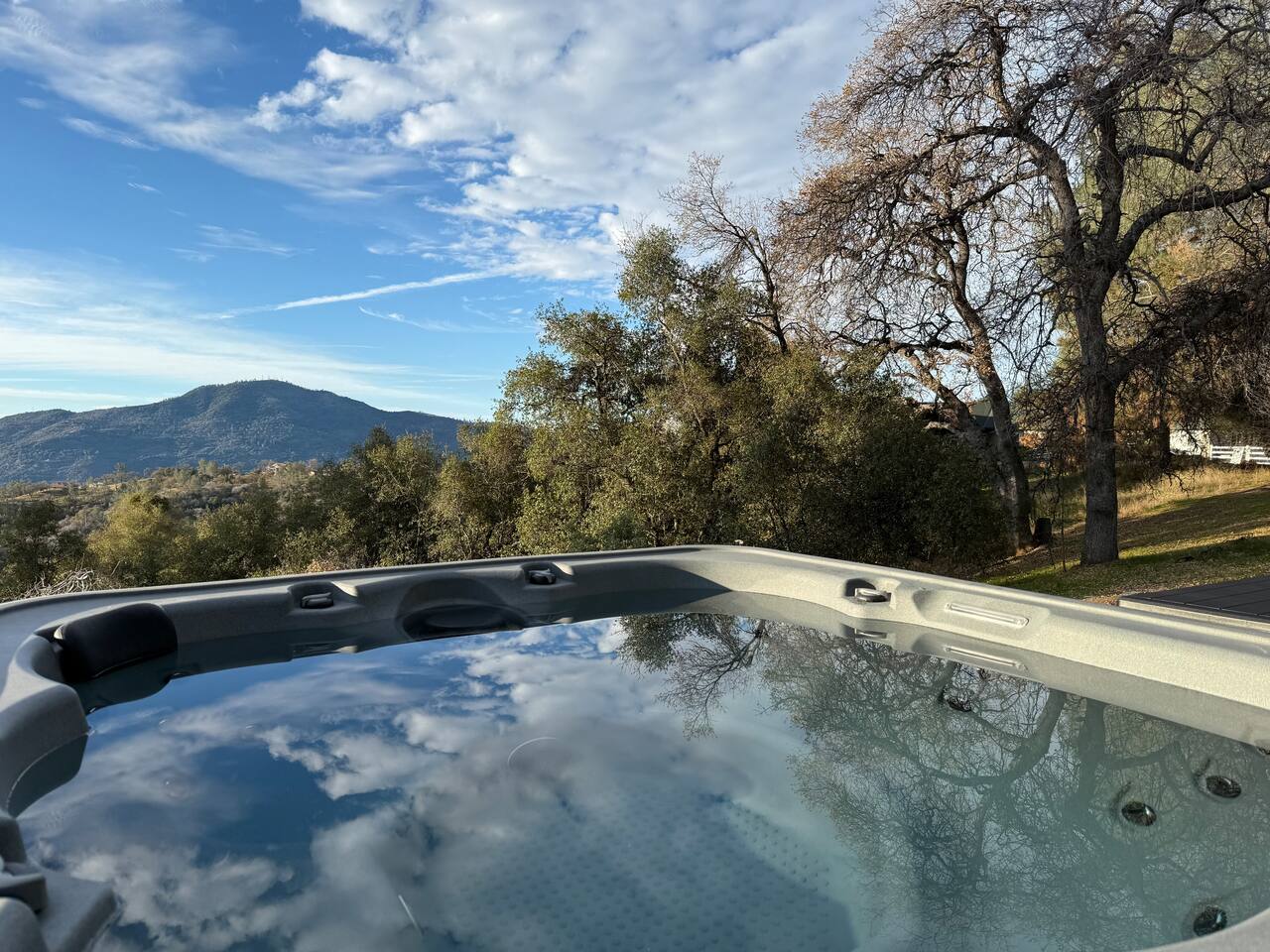 New Construction - A-frame - Hot Tub - HIGH END
