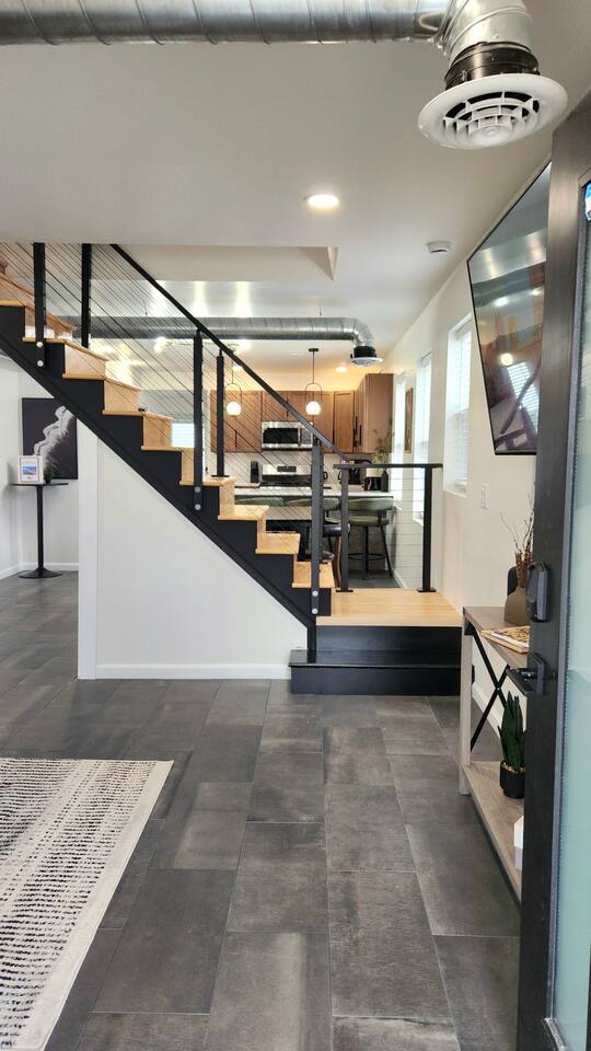 The Row House- Modern, Stylish and Newly Updated!