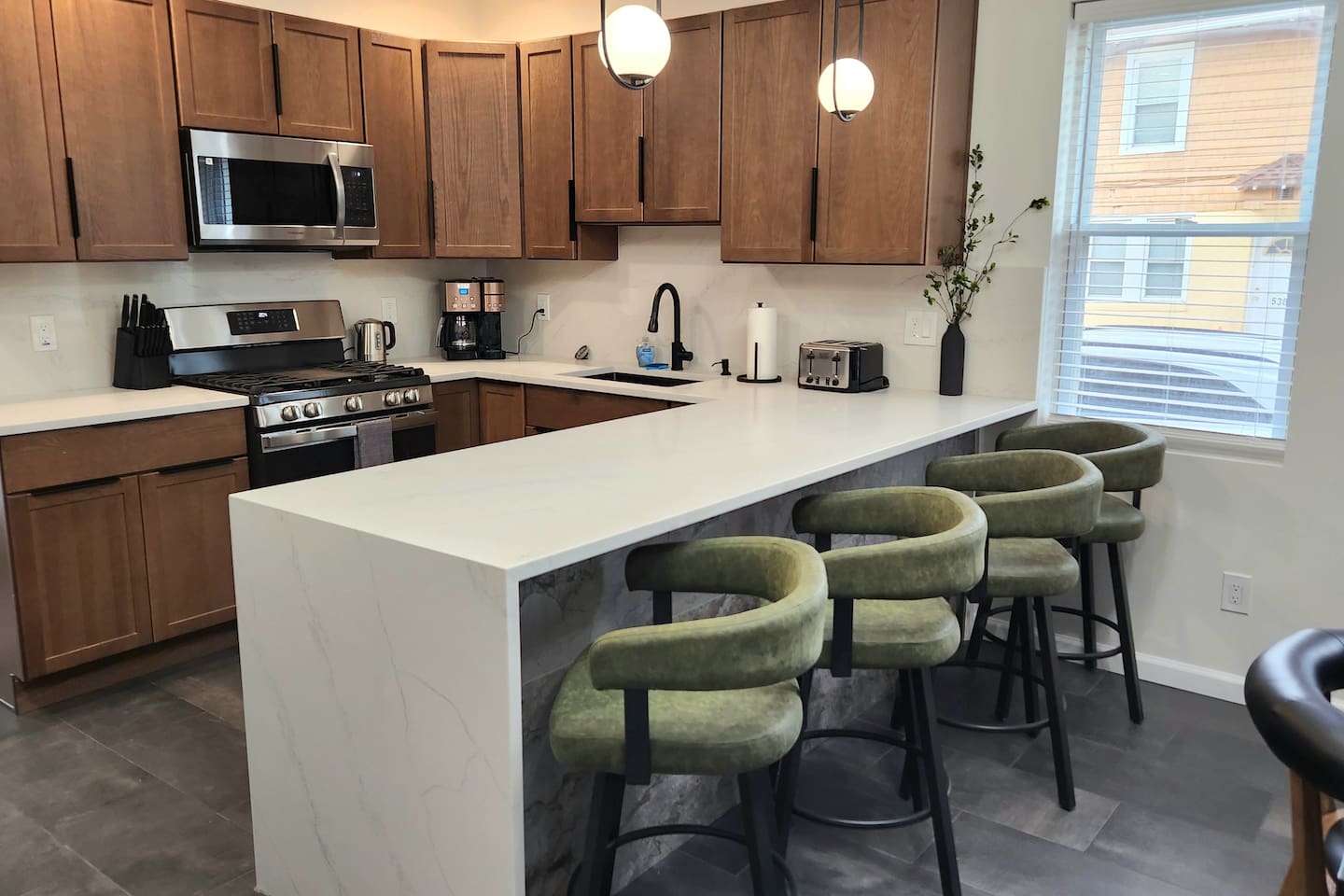 The Row House- Modern, Stylish and Newly Updated!