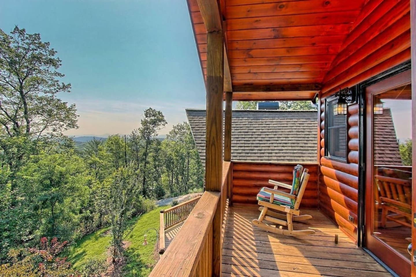 Mountain View Lodge Hot Tub and Stone Fireplace