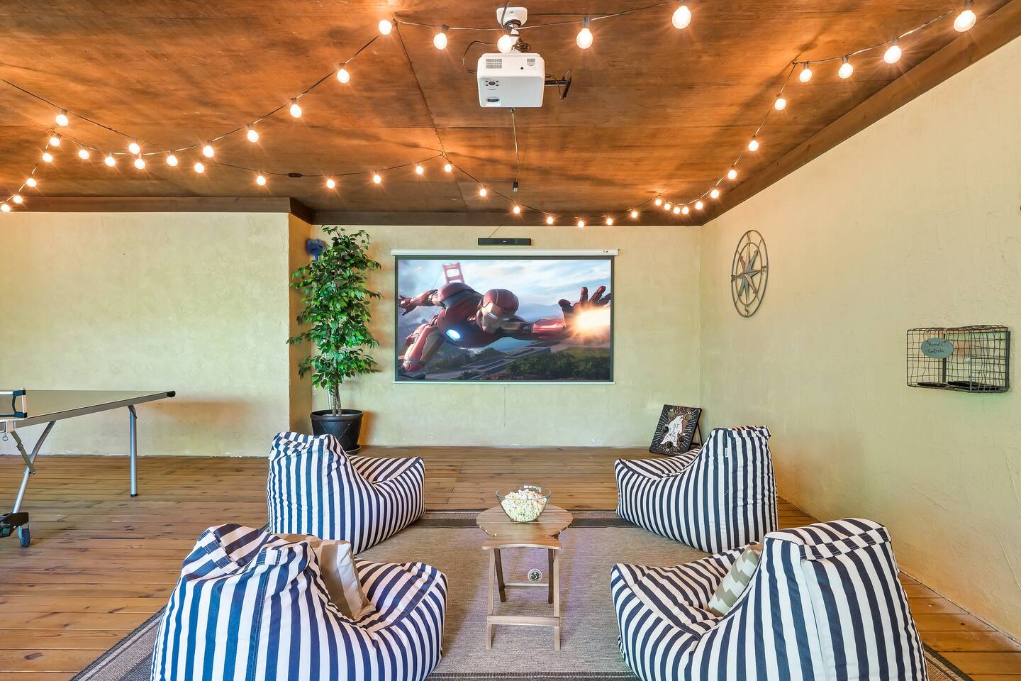 Fun and Serene Family Cabin & Huge Deck
