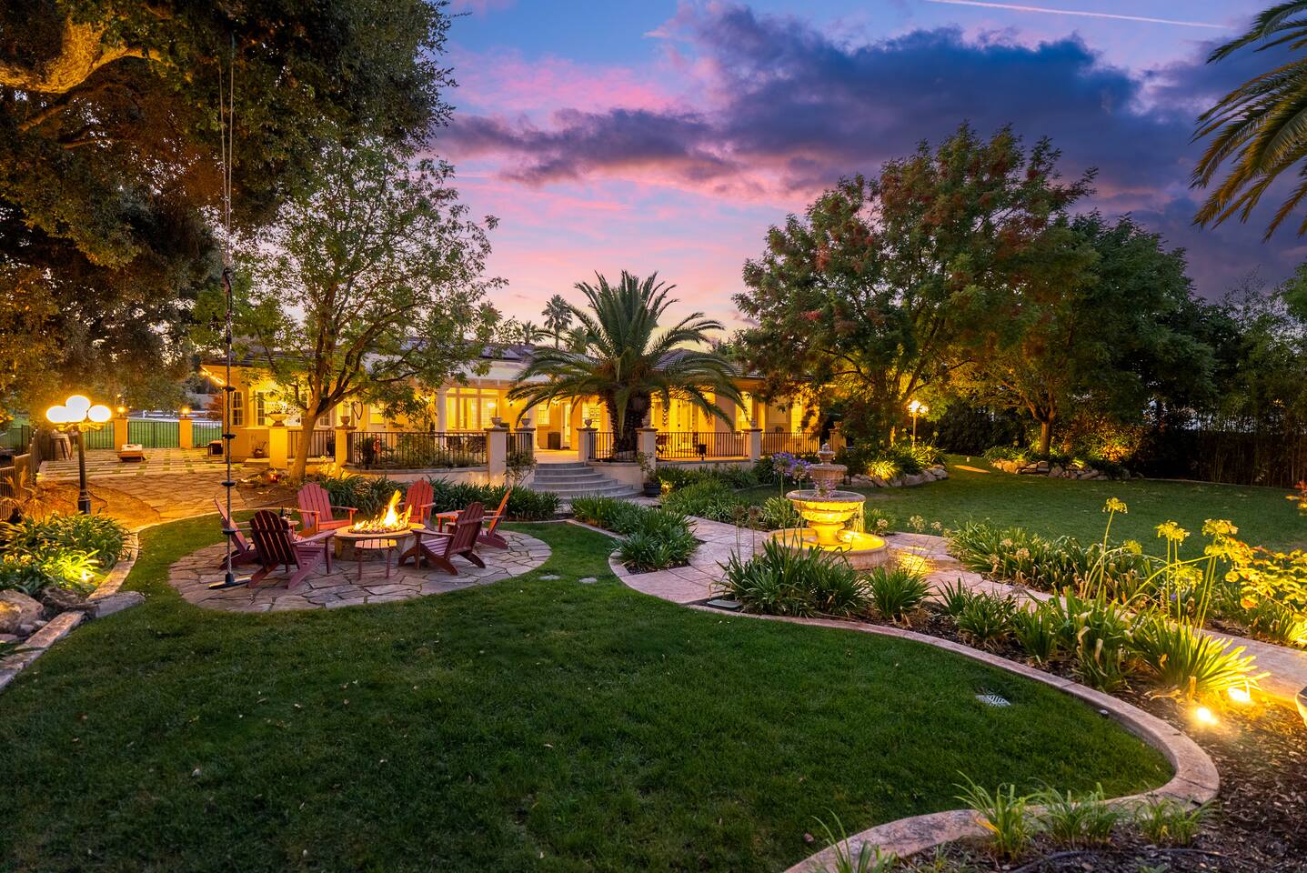 Private Vineyard Resort: slide, waterfalls, cabana