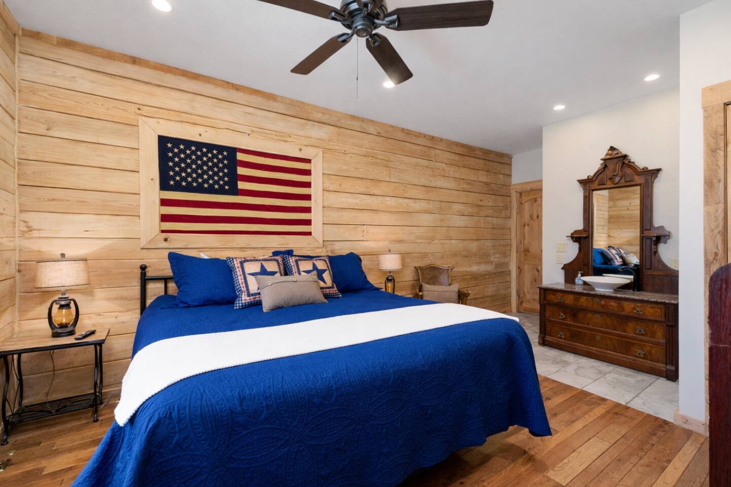 Family cabin, fire pit, river access, games