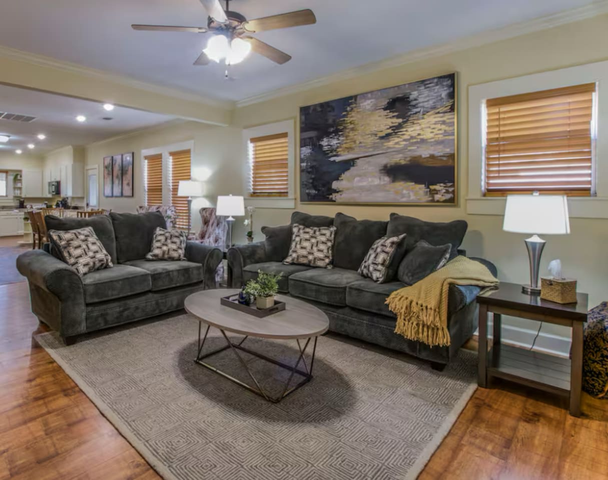 Waco House: Longer Stay, Perfect 4 Groups Dogs — Waco — vacation rental