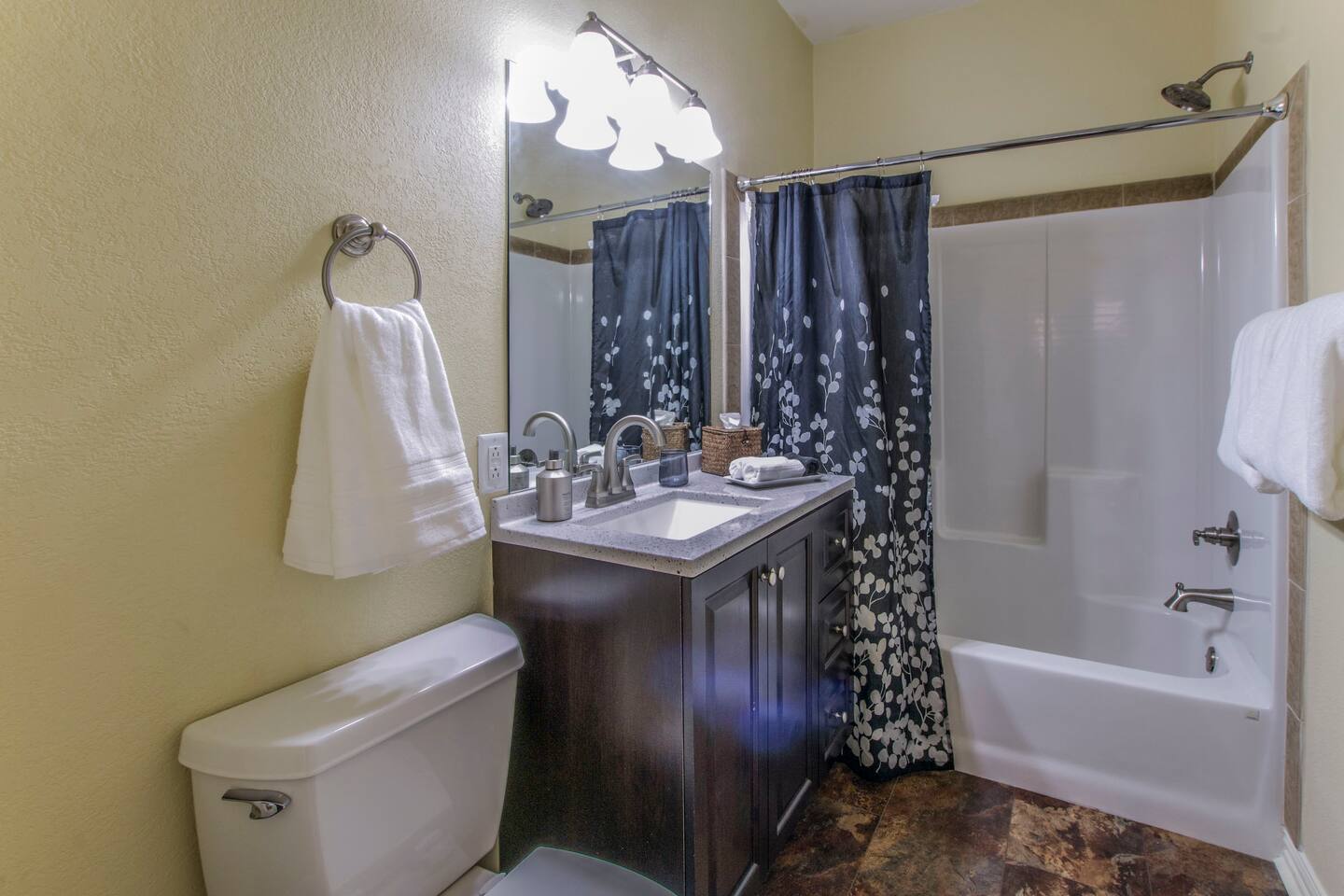Waco House: Longer Stay, Perfect 4 Groups Dogs