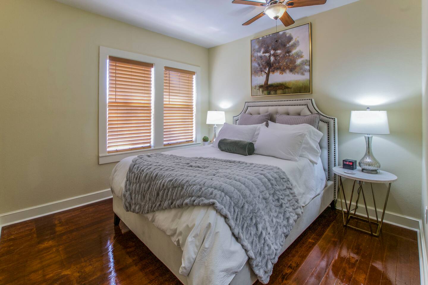 Waco House: Longer Stay, Perfect 4 Groups Dogs
