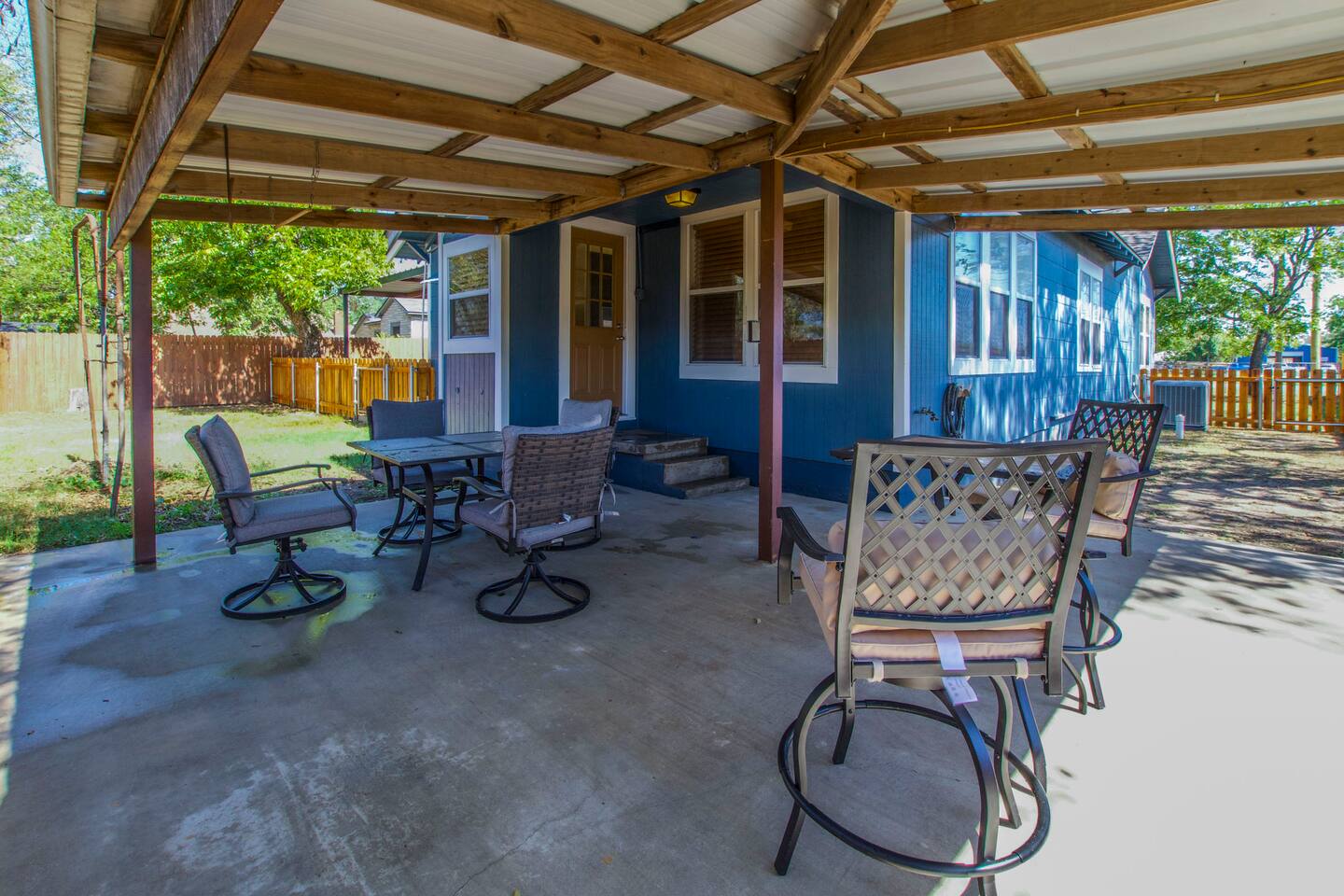 Waco House: Longer Stay, Perfect 4 Groups Dogs