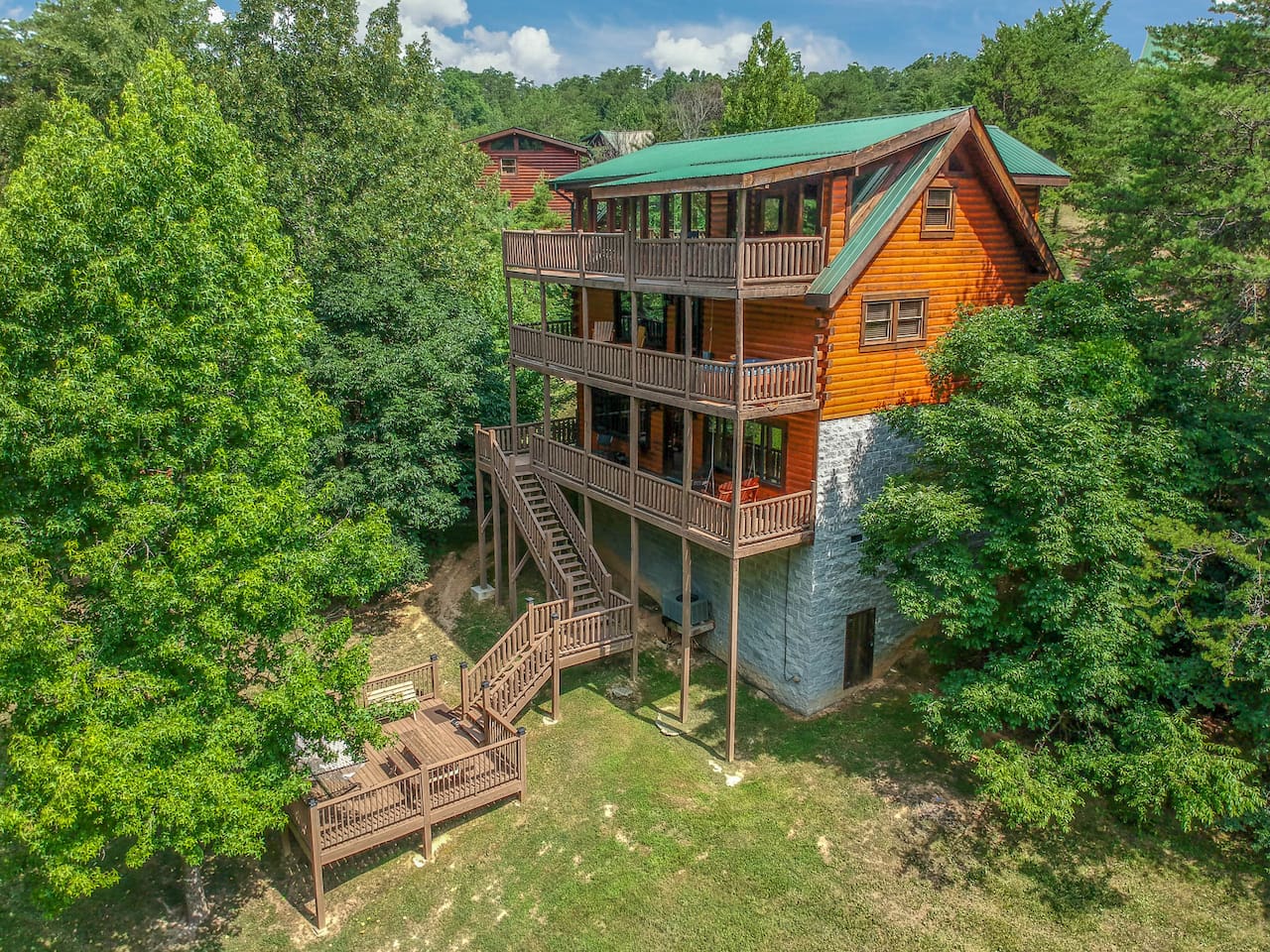 Family-friendly; Convenient w/ so many amenities!
