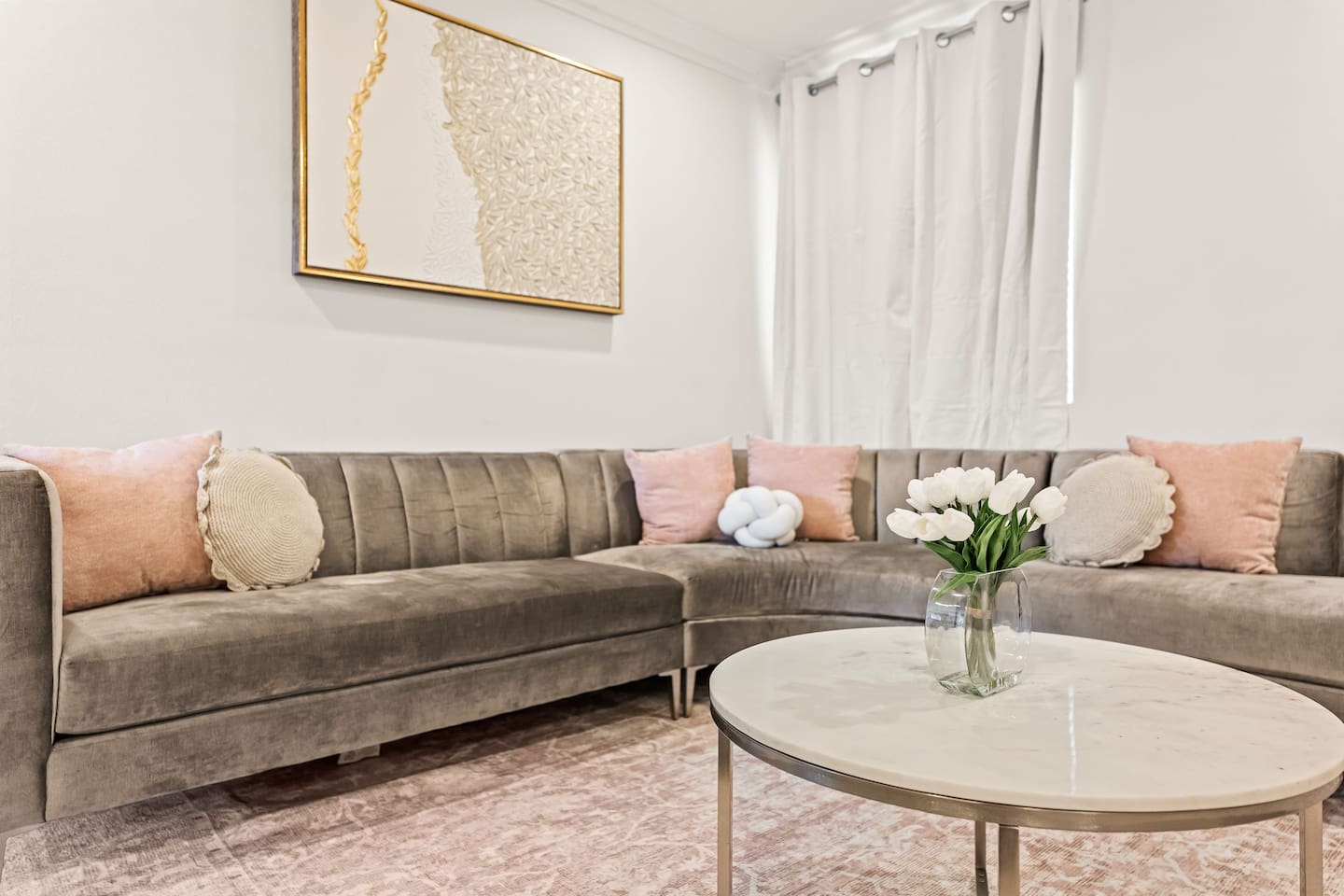 Luxury home in the heart of LA (discounted rate)